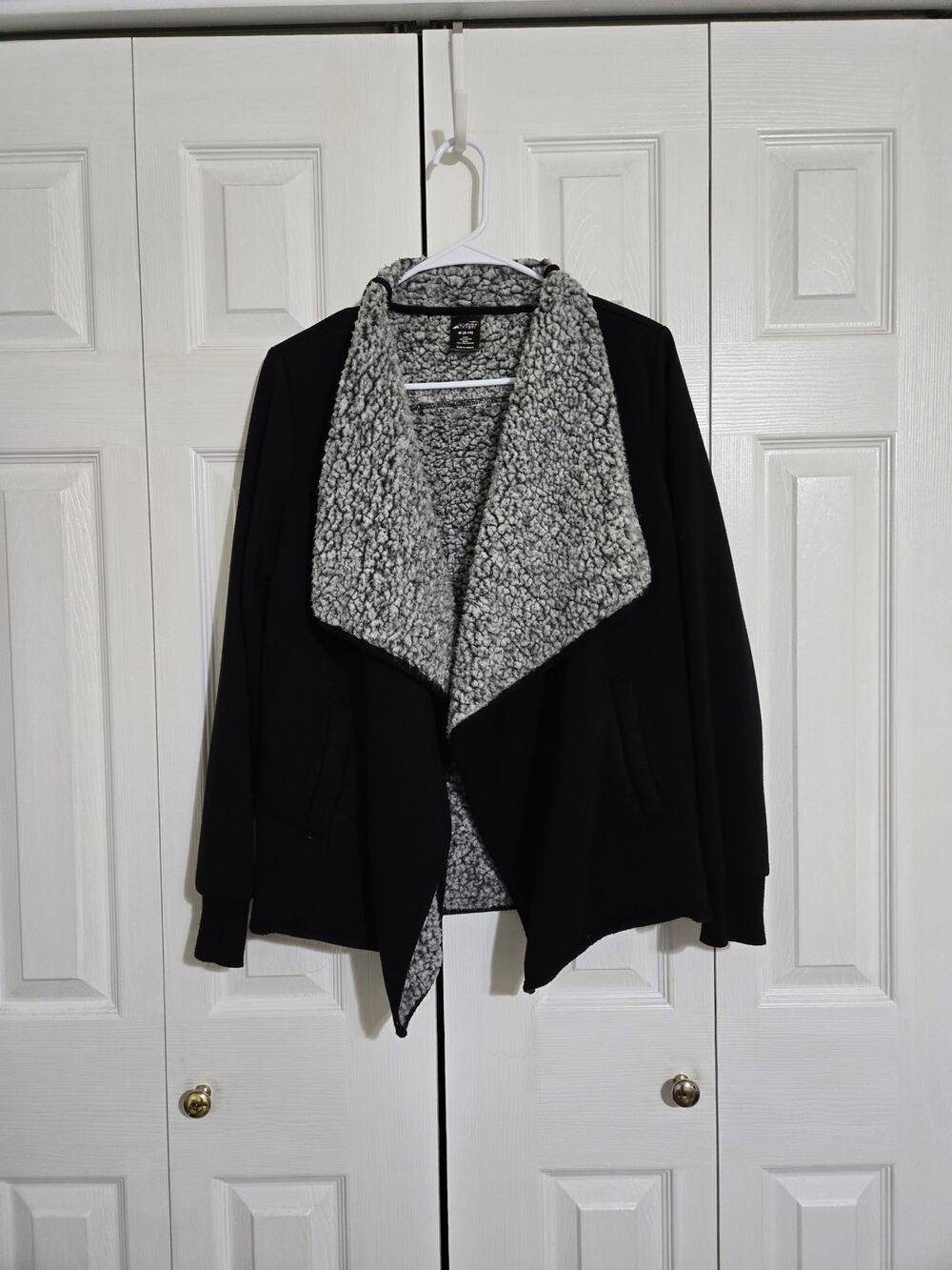 Avia medium women's black faux fur open front cardigan sweater